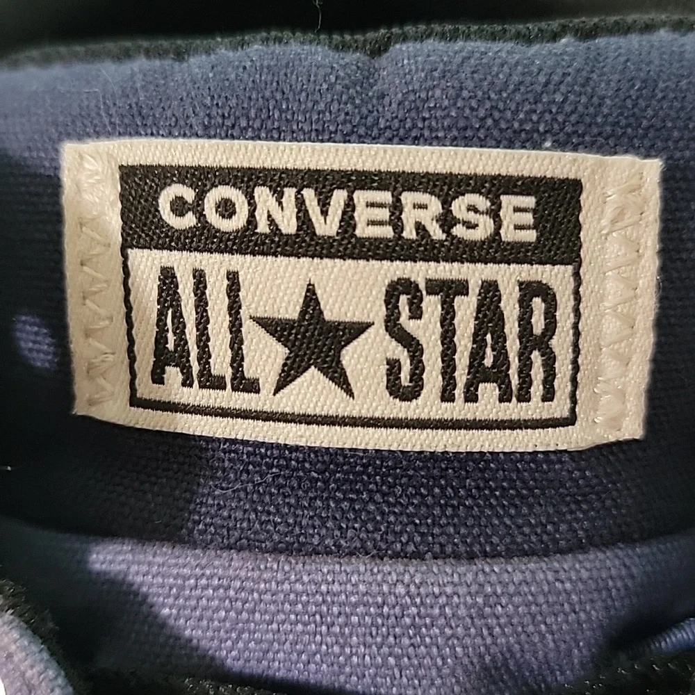 Boys Converse Chuck Taylor All Star Axel Slip-Ons, Blue/Black, Size 3, Pre-owned